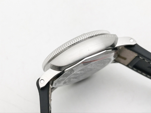 PAM 1518 Sub Navy Seals 44mm SS/RU G-Blk VSF P900