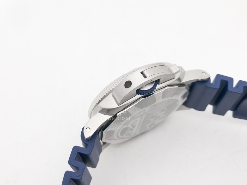 PAM1696 Sub OSJ Special 44mm SS/RU Wht/Blue VSF P900