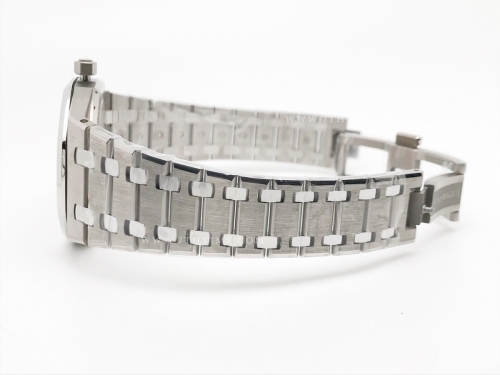 Royal Oak Jumbo 15202IP TI/TI S-Blue ZF V2 A2121