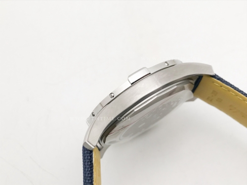 Avenger 44mm SS/NY/LE Blue OXF A2824