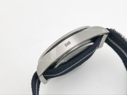 Tudor Pelagos FXD 25707B TI/NY Blue M+F 8N24