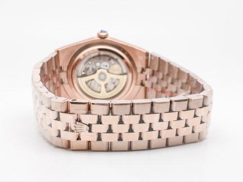 Land Dweller 40mm Wt Jub Flt RG/RG White YYF A7135