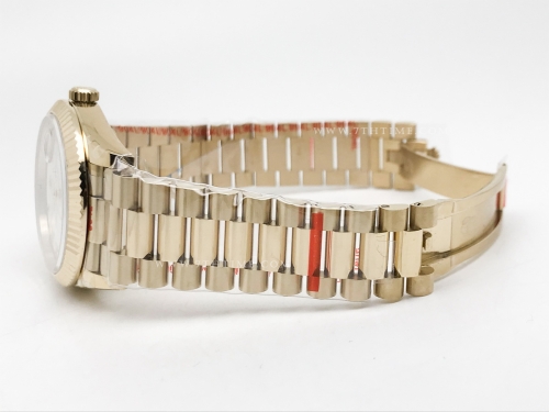 DayDate 40mm 904L Flt YG/YG Wht/Rm GMF VR3255