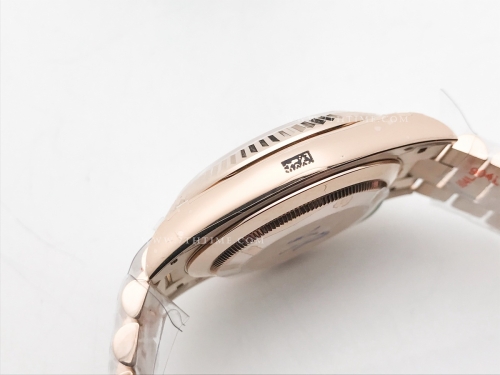 DayDate 40mm 904L Flt RG/RG S-RG/Stk GMF VR3255