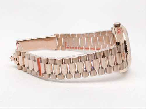 DayDate 40mm 904L Flt RG/RG O-Grn/Rm/Stk GMF VR3255