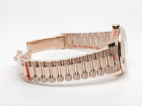 DayDate 40mm 904L Flt RG/RG Wht/Rm GMF VR3255