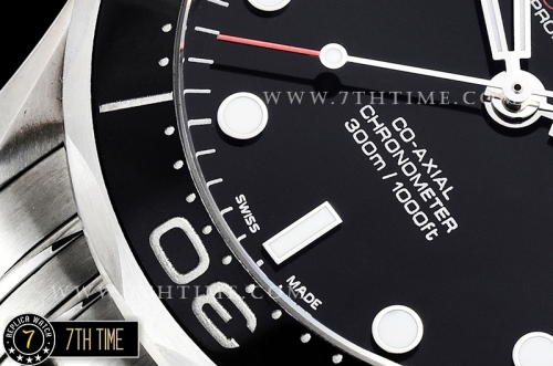 Seamaster Diver 300m Co-Axial  Black Ceramic Bezel Black Dial with Dot Markers Solid Stainless Steel 316F Bracelet