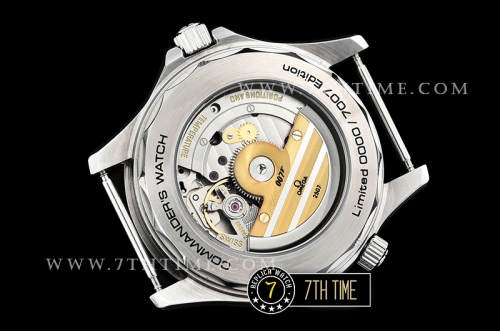 Seamaster Commander 007 Ceramic Bezel White Commander Series Dial with Blue Hands & 007 Insignia Seconds Hand NATO Commander Nylon Strap