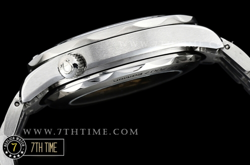 Seamaster Commander 007 Ceramic Bezel White Commander Series Dial with Blue Hands & 007 Insignia Seconds Hand Solid Stainless Steel 316F with Deployant Bracelet