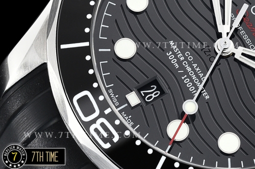 Seamaster 300m Co-Axial Black Ceramic Bezel Black Ceramic Base Plate Dial (Wavy Textured) with Large Dot Markers Black Rubber Strap