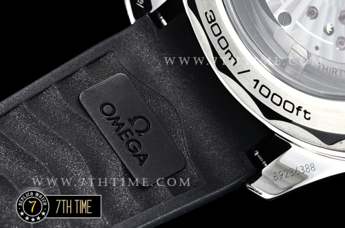 Seamaster 300m Co-Axial Black Ceramic Bezel Black Ceramic Base Plate Dial (Wavy Textured) with Large Dot Markers Black Rubber Strap