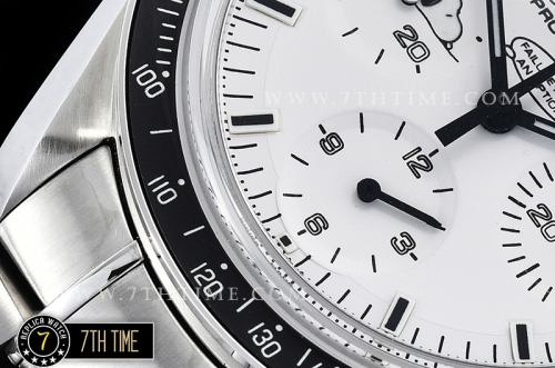 SpeedMaster Series Snoopy Limited Edition Black Tachymeter Bezel  White Dial with White Subdials and Snoopy Insignia Solid Stainless Steel 316L Bracelet