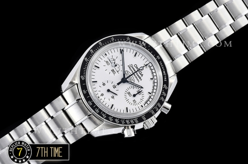 SpeedMaster Series Snoopy Limited Edition Black Tachymeter Bezel  White Dial with White Subdials and Snoopy Insignia Solid Stainless Steel 316L Bracelet