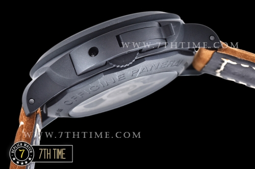PAM441 CarboTech GMT PVD/LE Black Dial Asia 23J