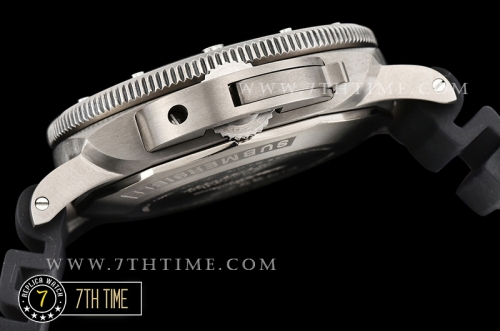 PAM692 Luminor Submersible 1950 BMG Tech TI/RU Blue Dial P9000