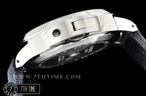 PAM774 Luminor Base Logo 44mm SS/LE Black Dial A6497