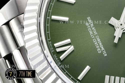 DayDate 228206 SS/SS Green Dial Roman Numerals Swiss 2836