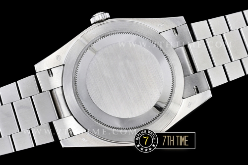 DayDate 228206 SS/SS Green Dial Roman Numerals Swiss 2836