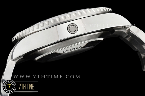 Seadweller 126600 43mm SS/SS Single Red Dial Asia3235