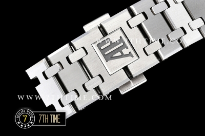 Royal Oak Ladies 33mm SS/SS Black Dial Swiss ETA Quartz