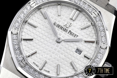 Royal Oak Ladies 33mm SS/SS White Dial Diamond Bezel Swiss ETA Quartz