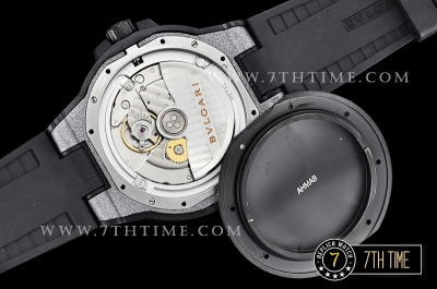 Bvlgari Diagono Magnesium Ceramic Bezel Special Gray Silver "Motorlac" Coated Dial with Numerals & Stick Markers
