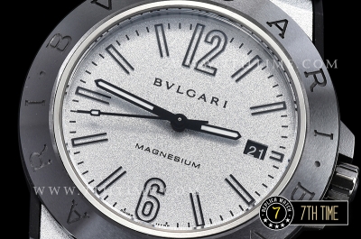 Bvlgari Diagono Magnesium Ceramic Bezel Special Gray Silver "Motorlac" Coated Dial with Numerals & Stick Markers