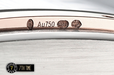Cartier Santos White Dial with Black Roman Numeral Markers Rose Gold Plated Bezel Brown Croc Embossed Print Calf Leather Strap