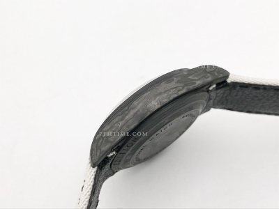 Daytona DIW Carbon Cream FC/LE White N6F A4130