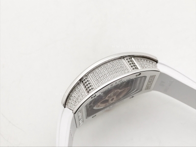 RM07-01 Crested Diam SS/RU Wht/Red Skele ZF CRMA2