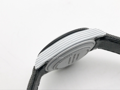 Daytona DIW Carbon CAR FC/LE Blk/Col N6F A4130