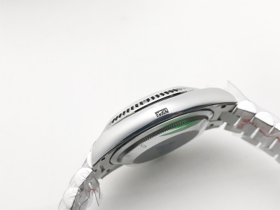 DayDate 36mm Wt 904L Flt SS/SS Blue/Dia QF VR3255