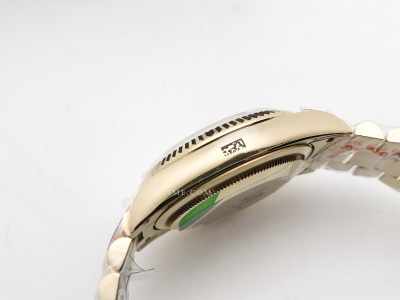 DayDate 36mm Wt 904L Flt YG/YG Silv/Rm QF VR3255