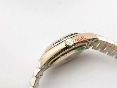 DayDate 36mm Wt 904L Flt YG/YG Green/Bag QF VR3255