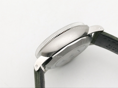 Submersible QuarantaQuattro 44mm SS/NY Grn TTF P900