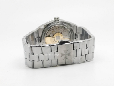 Overseas 4500V SS/SS Blue MKS MY9015 Cal5100 $378.00