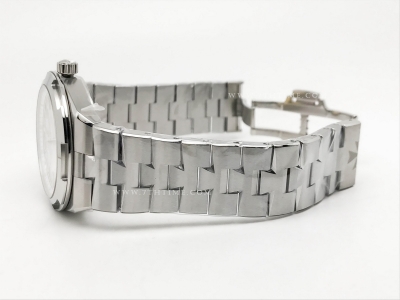 Overseas 4500V SS/SS White MKS MY9015 Cal5100