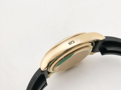 Daytona 126518LN CER YG/RU Blk/Stk RCF A4131