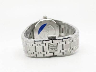 Royal Oak Ladies 67650ST 33mm SS/SS Blue/Stk ZF Sw Qtz