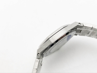 Royal Oak Ladies 67650ST 33mm SS/SS Blk/Stk ZF Sw Qtz