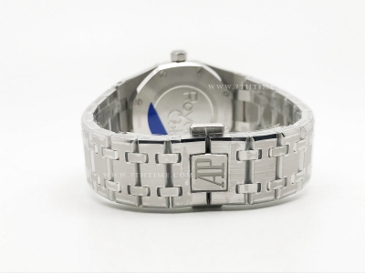 Royal Oak Ladies 67651ST Dia SS/SS Wht/Stk ZF Sw Qtz