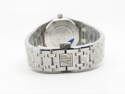 Royal Oak Ladies 67651ST Dia SS/SS Blue/Stk ZF Sw Qtz
