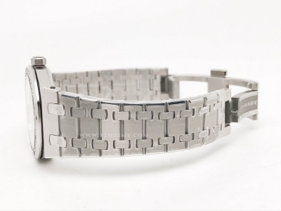 Royal Oak Ladies 67651BC Dia SS/SS Red/Ara ZF Sw Qtz