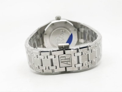 Royal Oak Ladies 67651BC Dia SS/SS Red/Ara ZF Sw Qtz