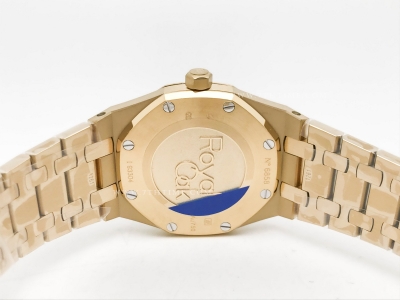 Royal Oak Ladies 67651BA Dia YG/YG Blue/Stk ZF Sw Qtz