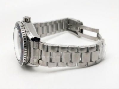 Planet Ocean 600M GMT Blue SS/SS Blue BLS A8906