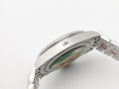 GMT II 126710GRNR Jub 904L SS/SS Blk Clean DD3285