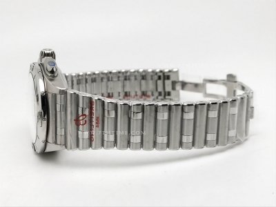 Chronomat B01 England SS/SS Wht/Stk BLS Asia 7750