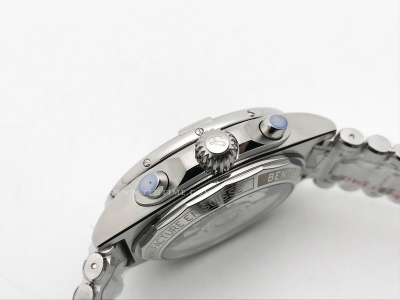 Chronomat B01 England SS/SS Wht/Stk BLS Asia 7750