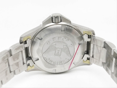 HydroConquest Mens 43mm SS/SS Green XF A2892